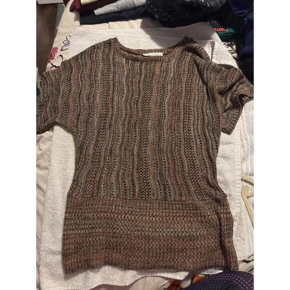 Tops - Women's Sweater - Size Large - Good Condition